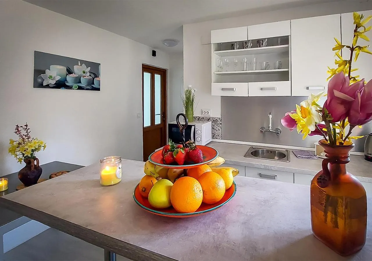 Country Club Apartments - Nearby Rovinj