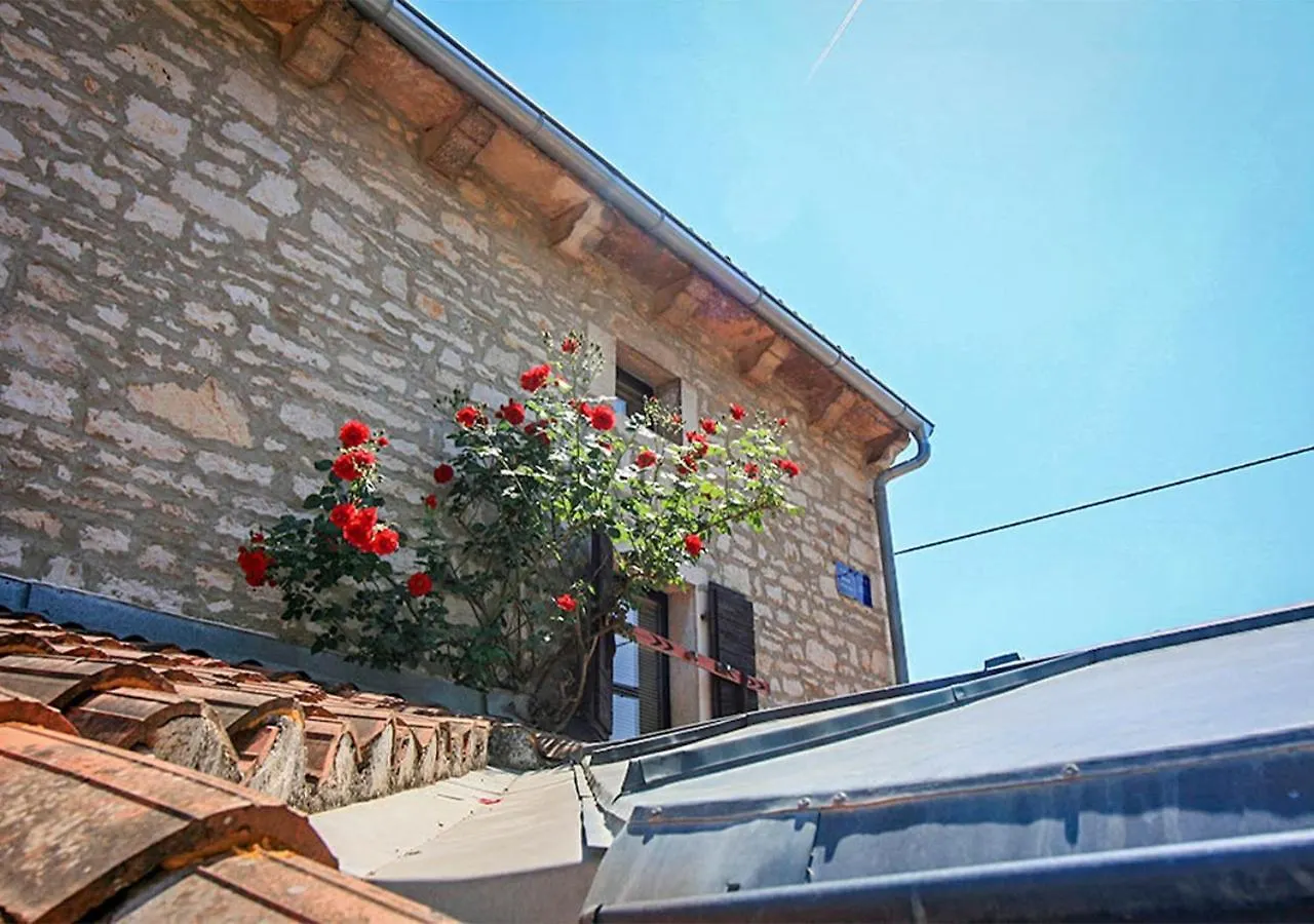 Country Club Apartments - Nearby Rovinj 0*,  Croatia