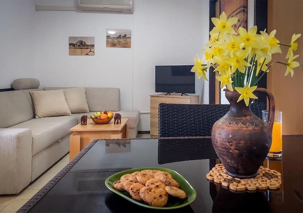 Country Club Apartments - Nearby Rovinj 0*,  Croatia